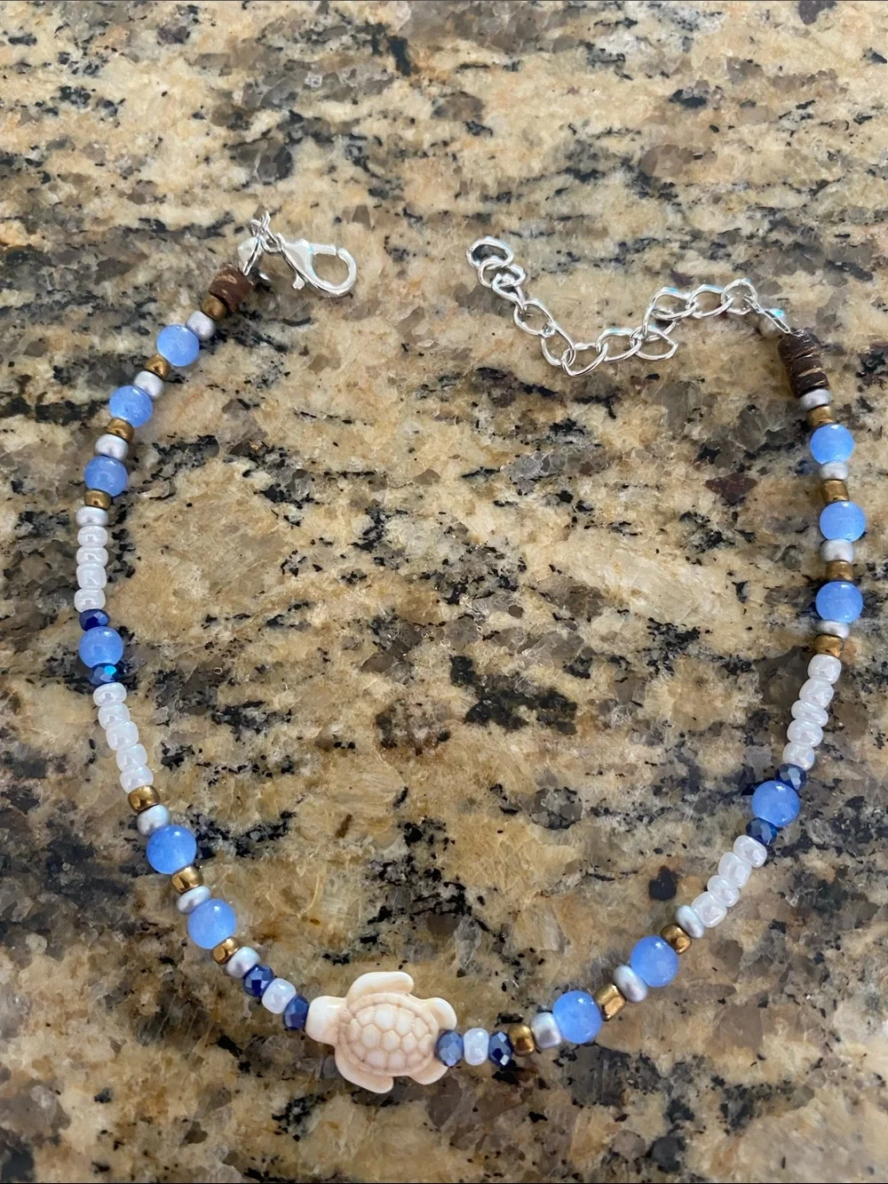 Sea turtle & blue beaded ankle Bracelet anklet NWOT Adjusts 9 - 10.5in
